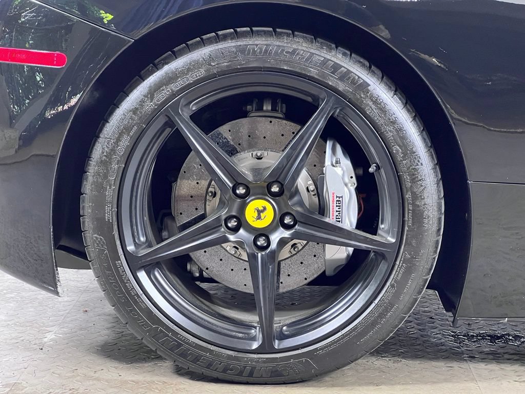 Used 2013 Ferrari 458 Italia Coupe RWD image 14