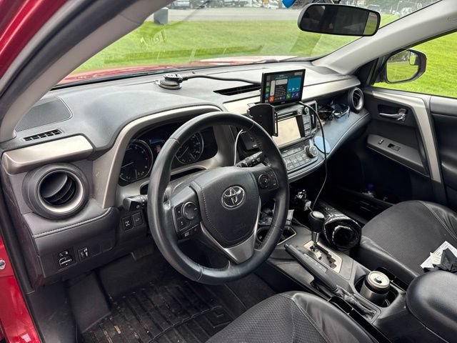 Used 2016 Toyota RAV4 XLE AWD/4WD image 11