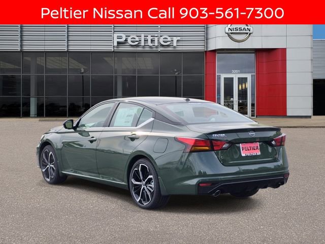 New 2026 Nissan Altima 2.5 SR w/ SR Premium Package FWD image 3