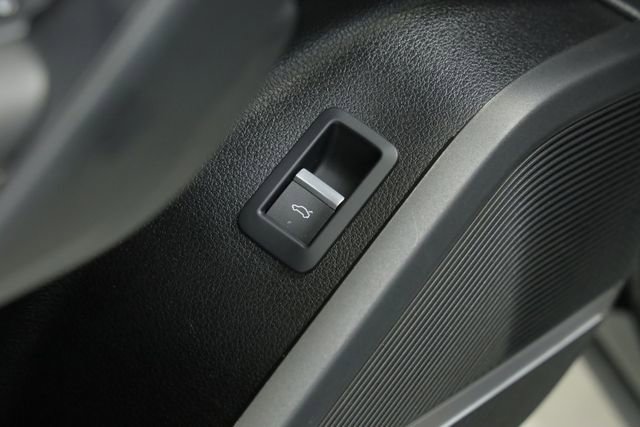 Used 2022 Audi SQ5 Prestige w/ Prestige Package image 34