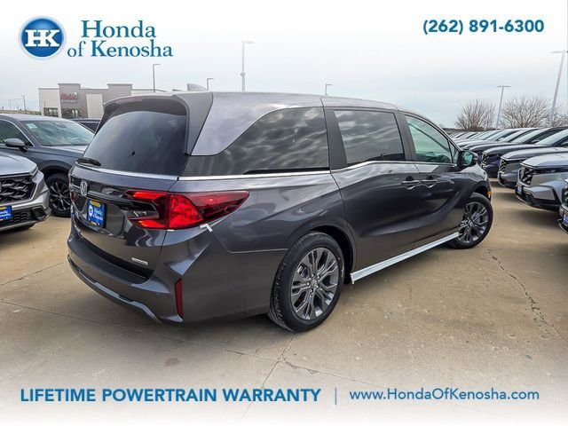 New 2026 Honda Odyssey Touring image 4