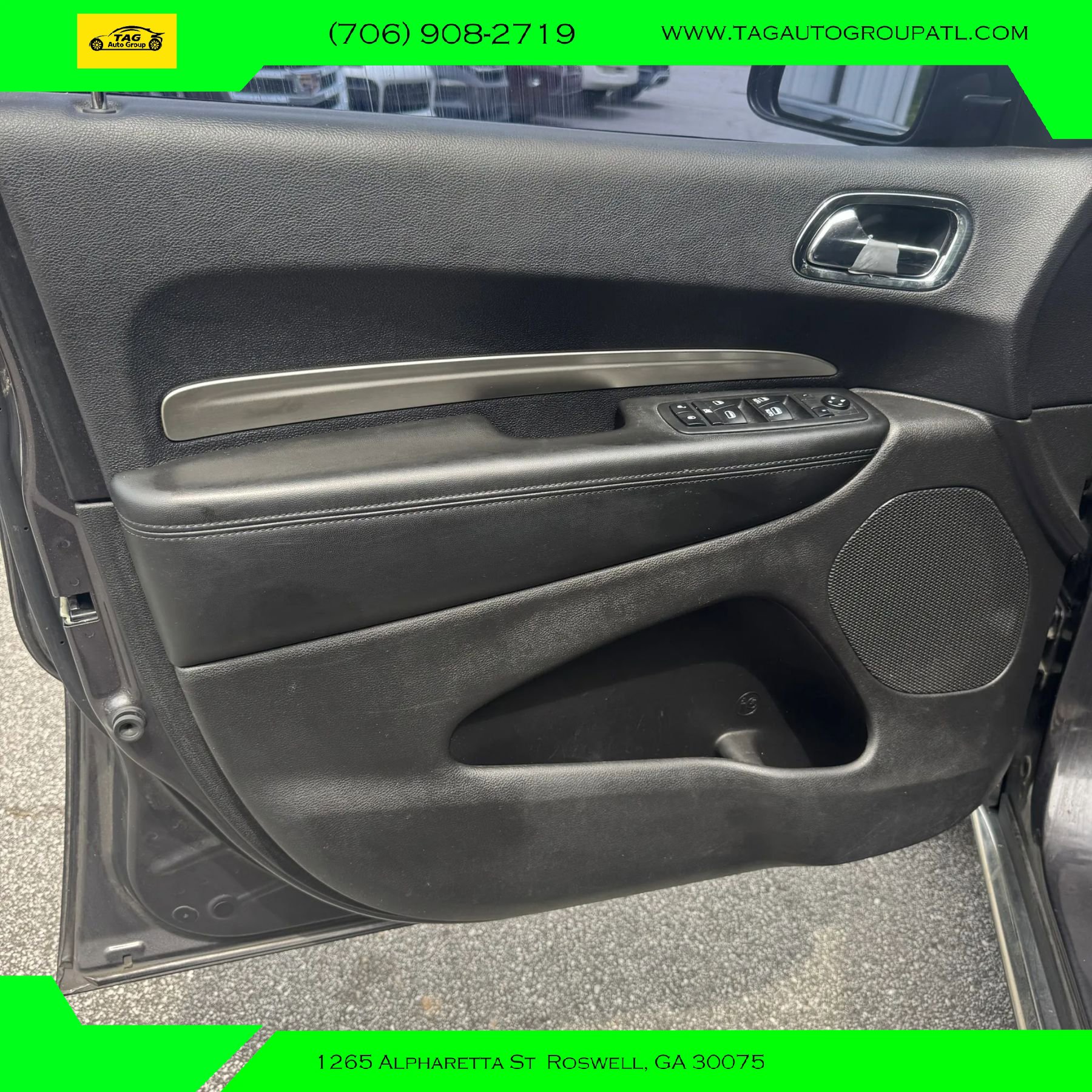 Used 2018 Dodge Durango SXT w/ 3rd Row Seating Group RWD image 14