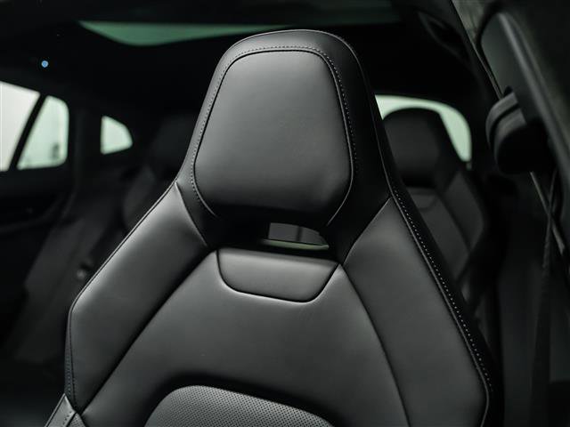 New 2026 Porsche Panamera Turbo image 24