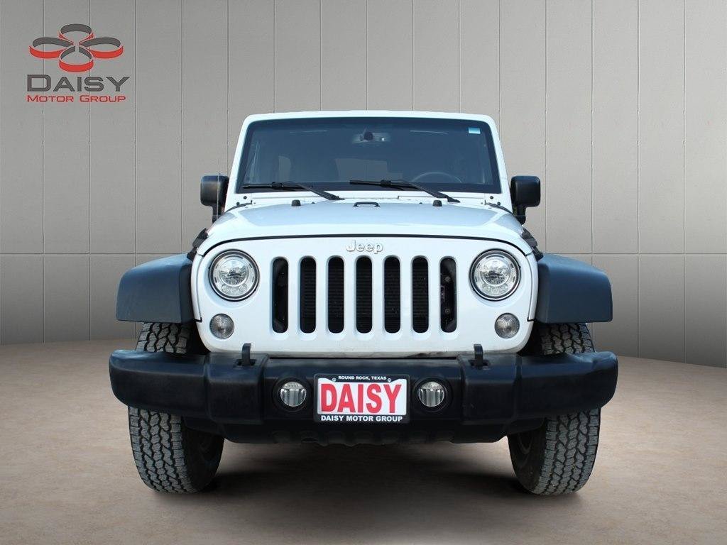 Used 2017 Jeep Wrangler Unlimited Rubicon w/ Connectivity Group AWD/4WD image 2