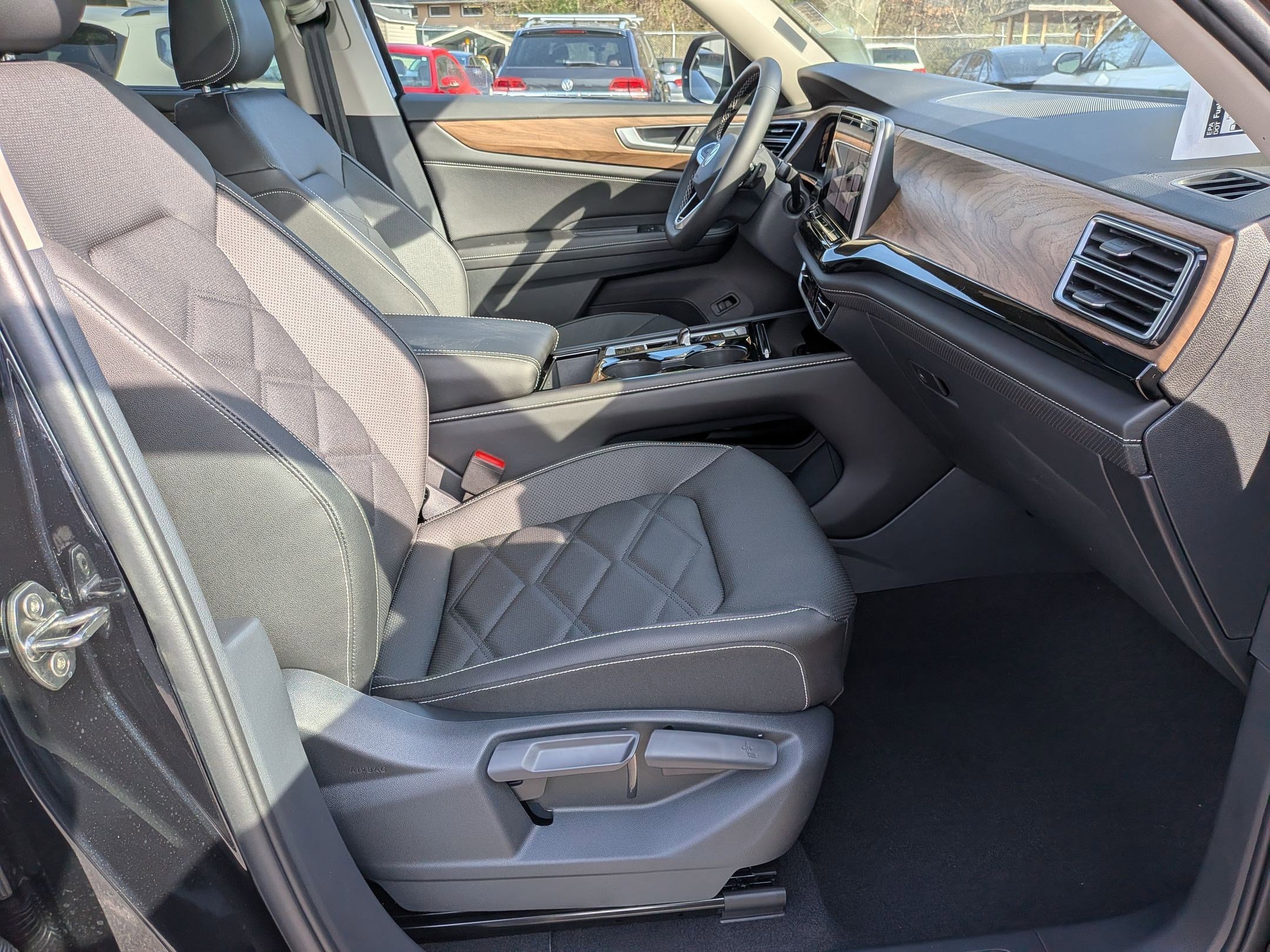 New 2026 Volkswagen Atlas SE AWD/4WD image 37