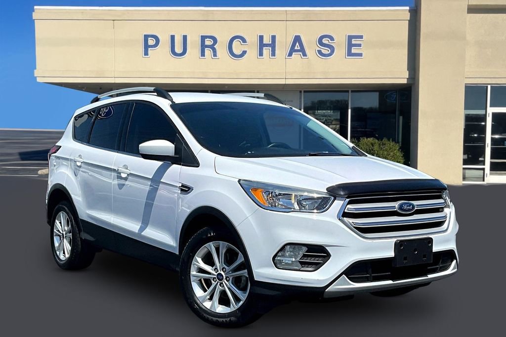 Used 2019 Ford Escape SE FWD image 1
