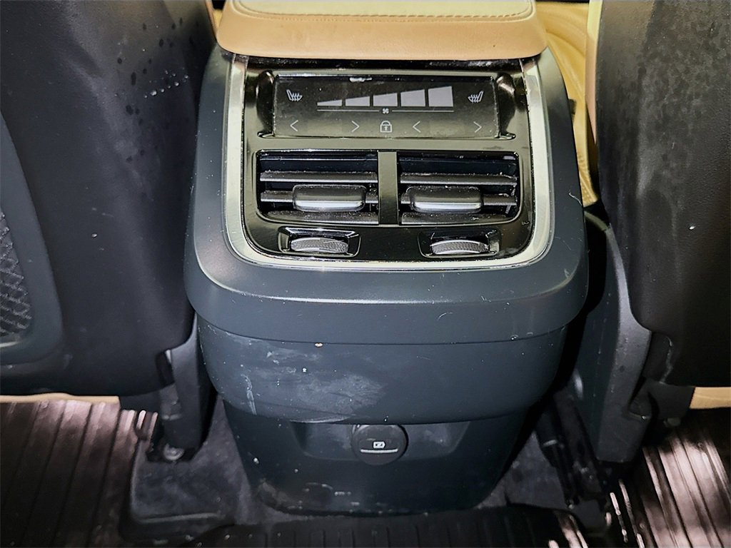 Used 2021 Volvo XC90 T6 Inscription w/ Advanced Package image 25