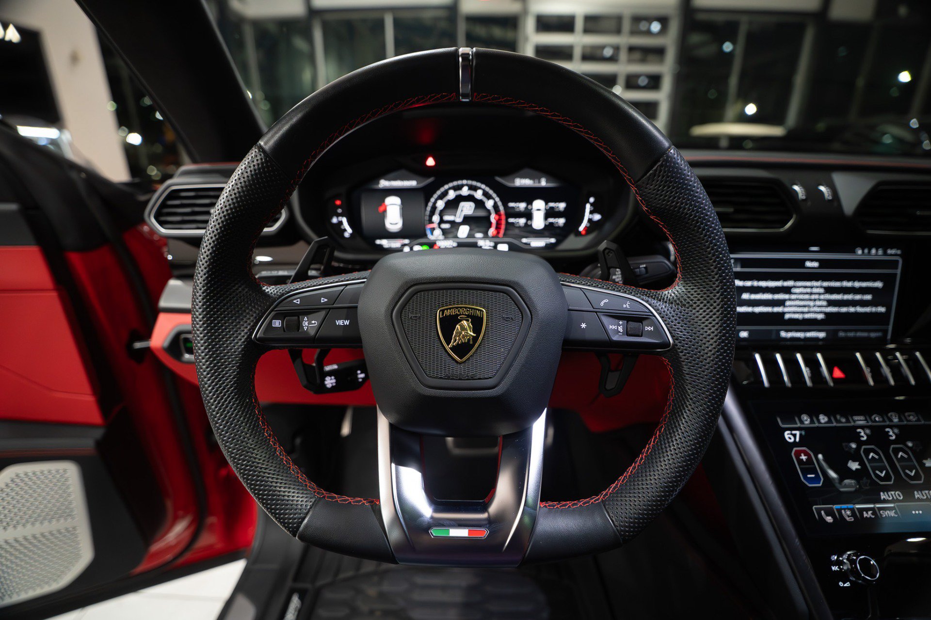 Used 2022 Lamborghini Urus AWD/4WD image 15