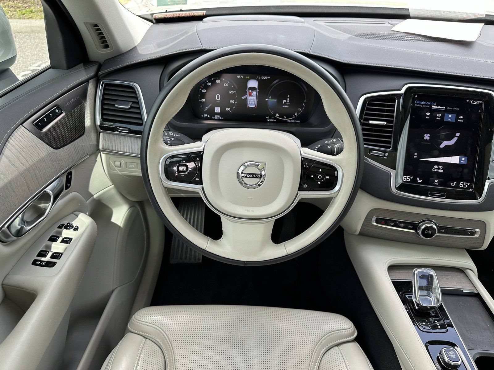 Used 2022 Volvo XC90 T8 Inscription w/ Advanced Package AWD/4WD image 11