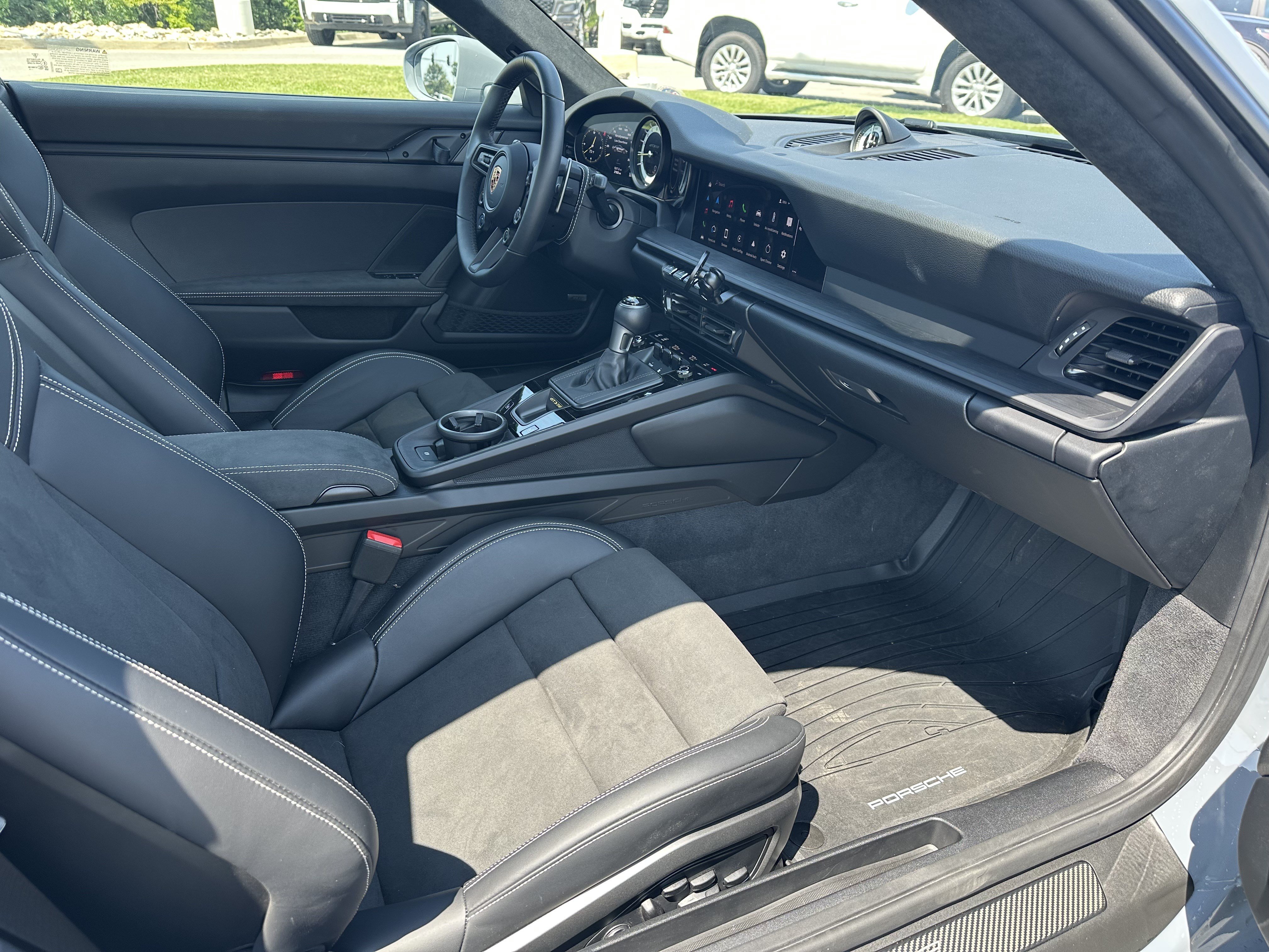 Used 2025 Porsche 911 GT3 RS RWD image 28
