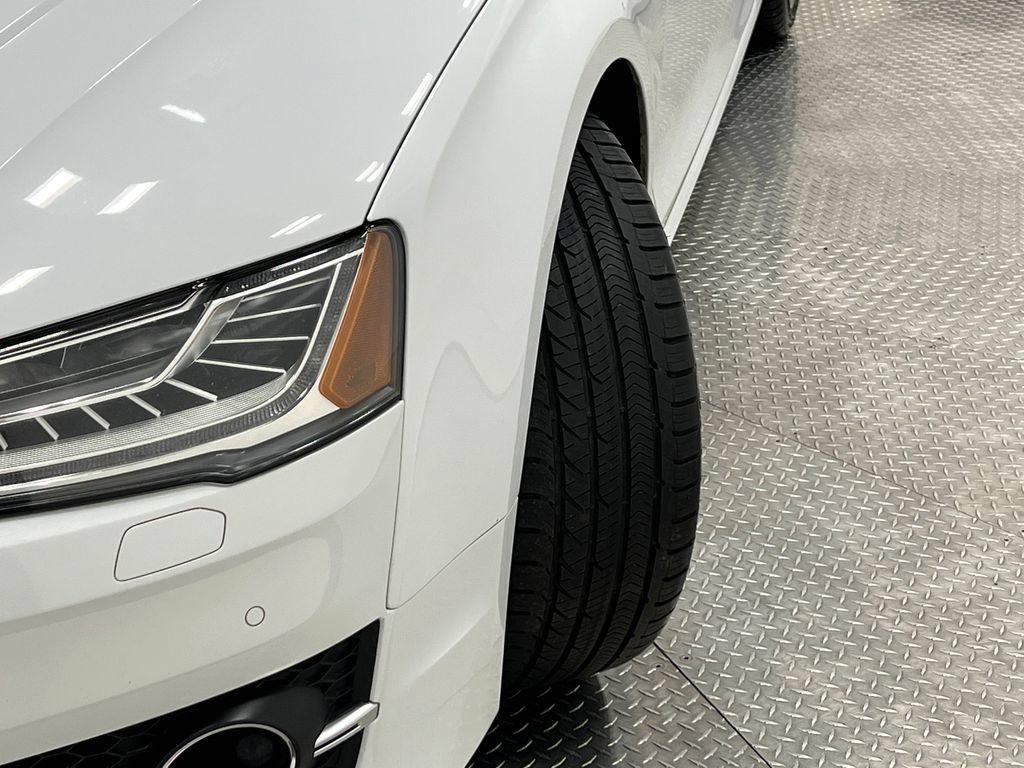 Used 2015 Audi S8 AWD/4WD image 38