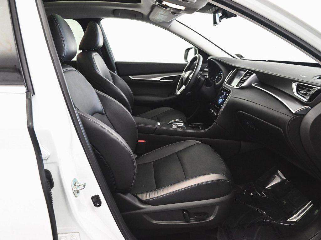 Used 2023 INFINITI QX50 Luxe image 34