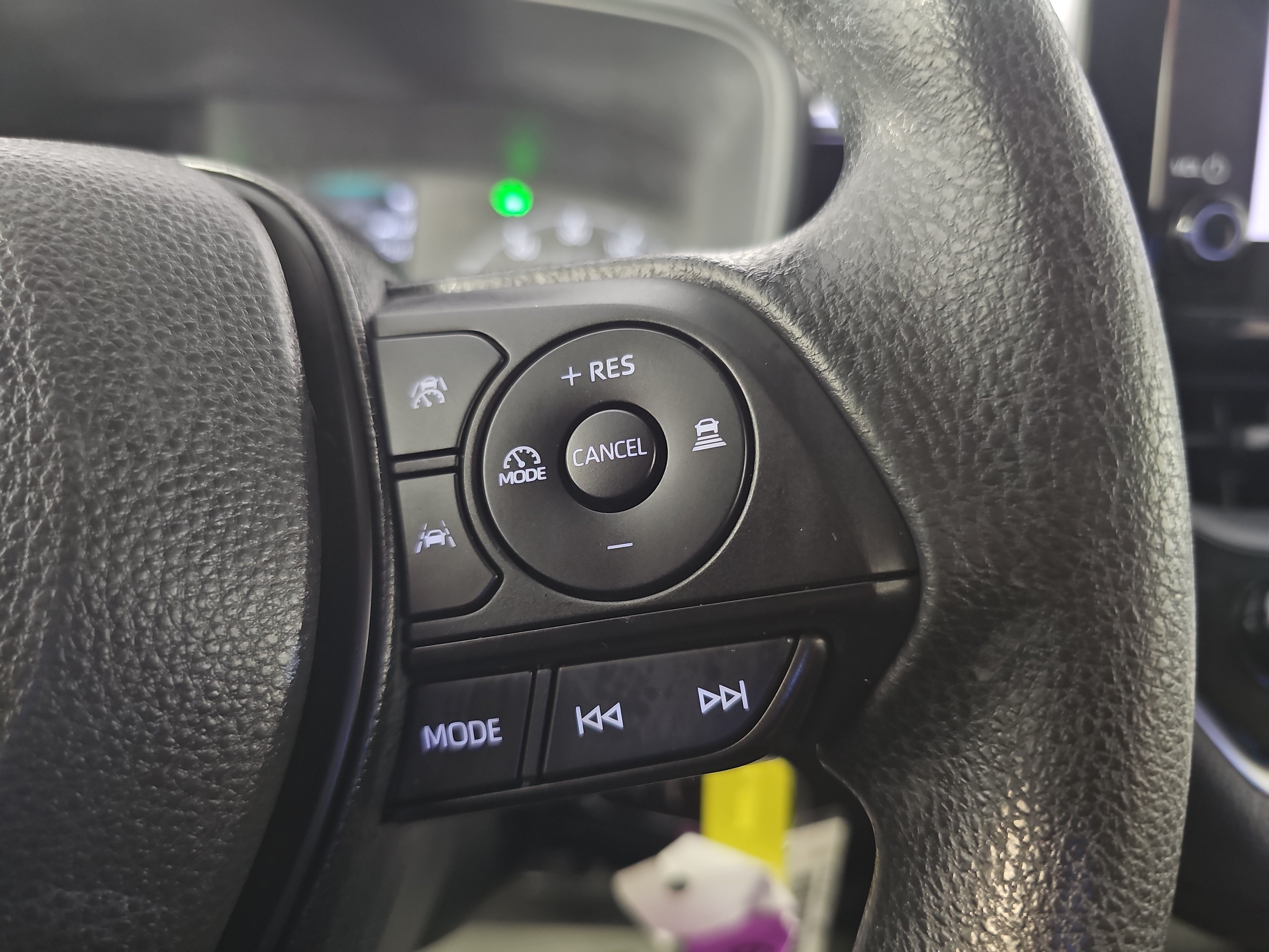 Used 2023 Toyota Corolla LE FWD image 22