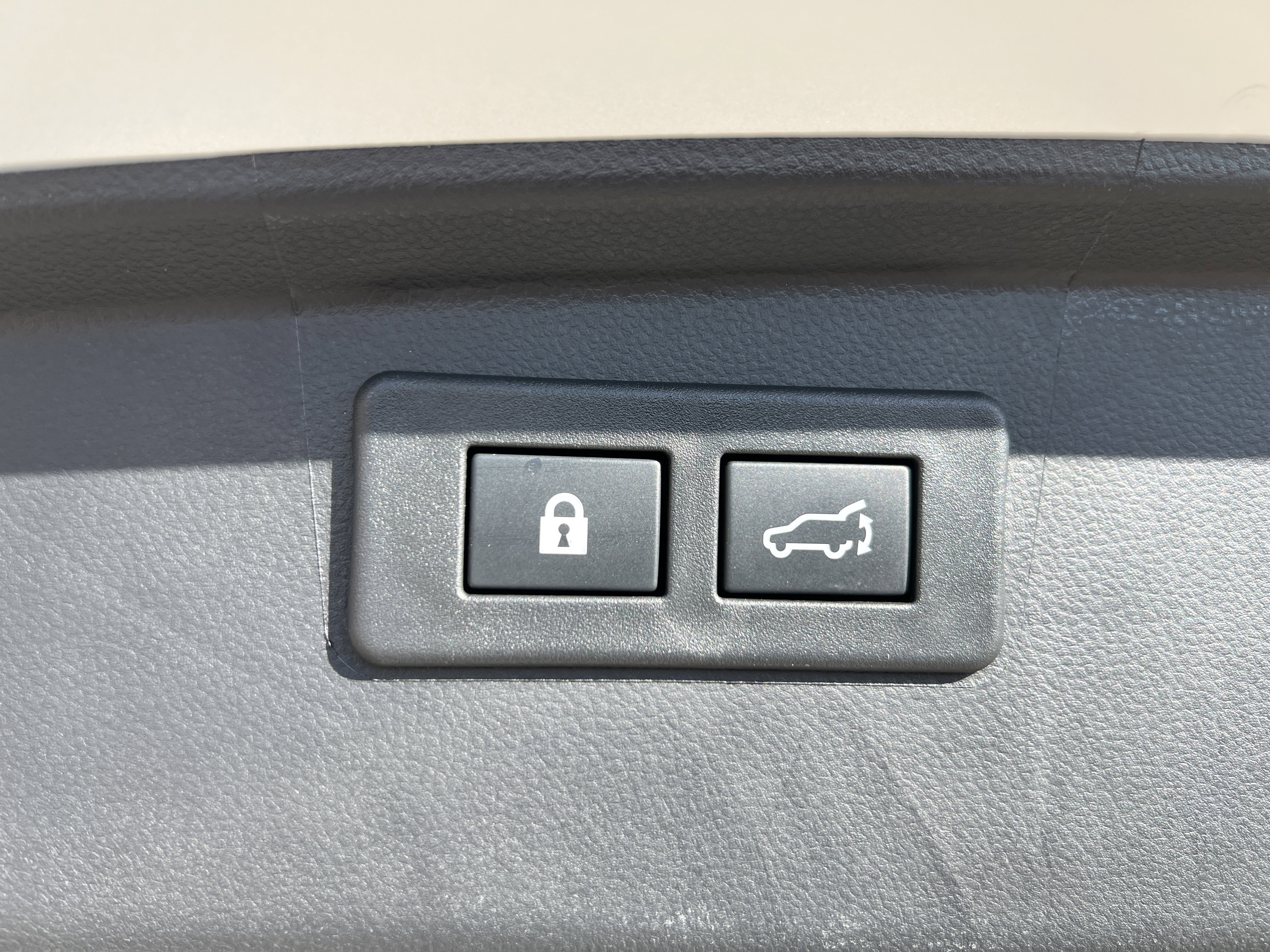 Used 2025 Subaru Outback Touring XT image 20