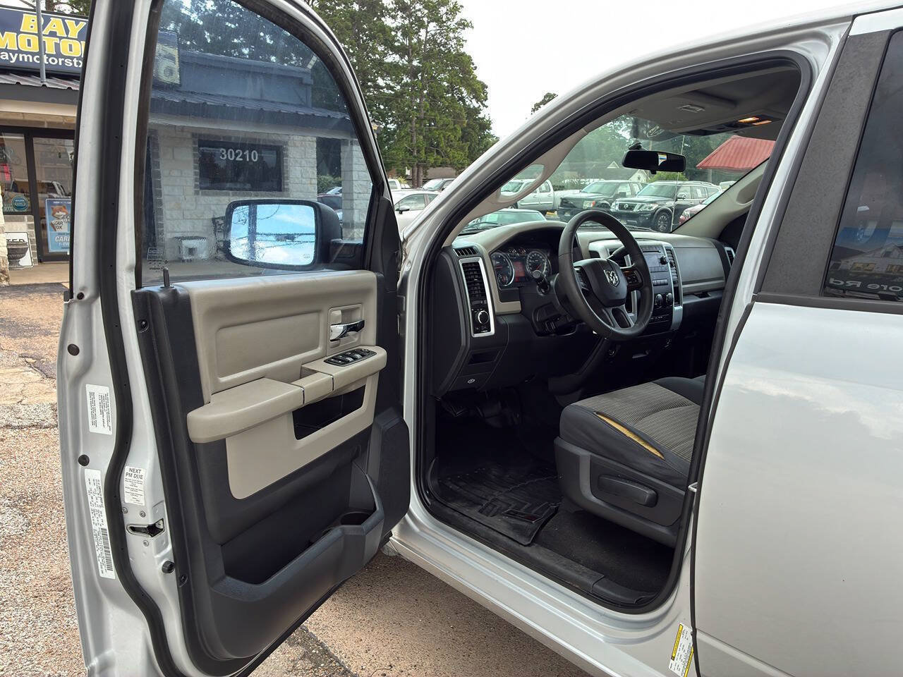 Used 2012 RAM 1500 Classic SLT RWD image 10