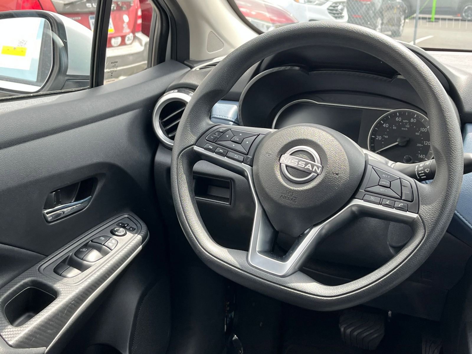 Used 2025 Nissan Versa SV FWD image 27