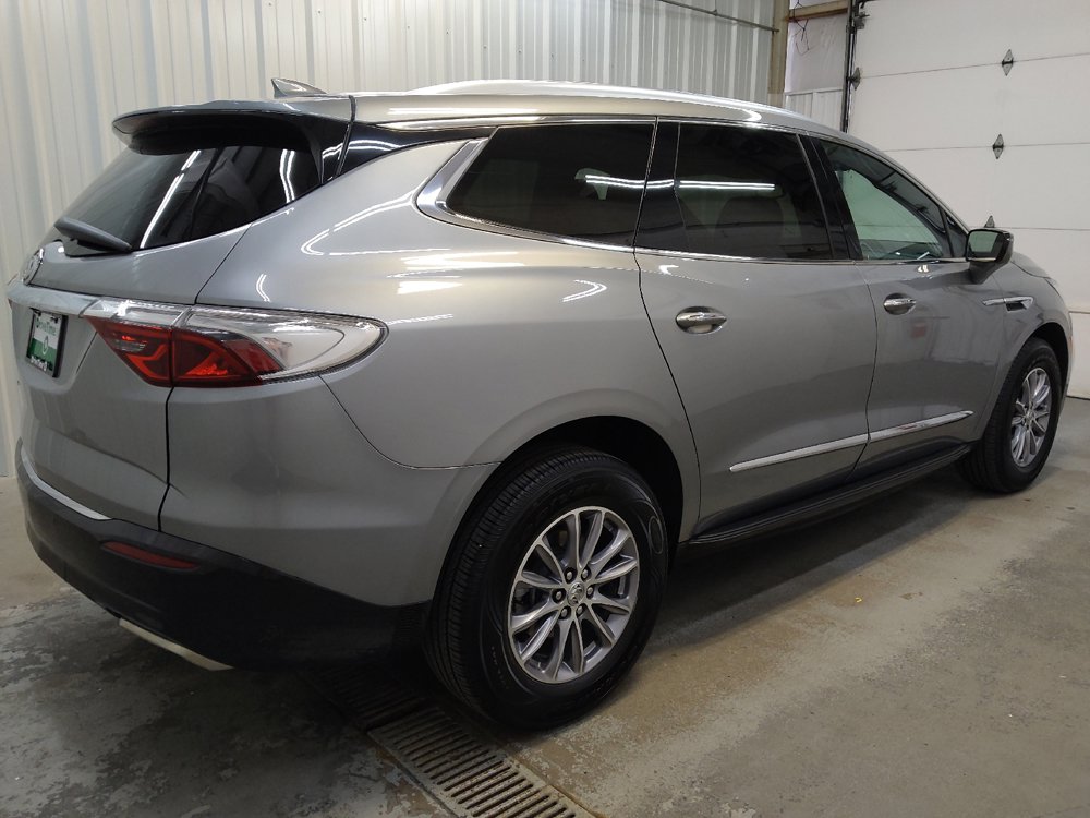 Used 2023 Buick Enclave Essence FWD image 10