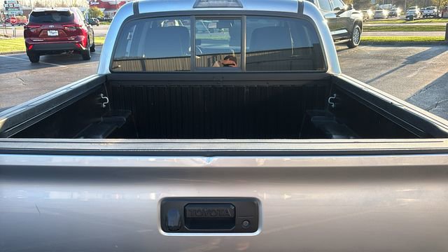 Used 2023 Toyota Tacoma SR image 34