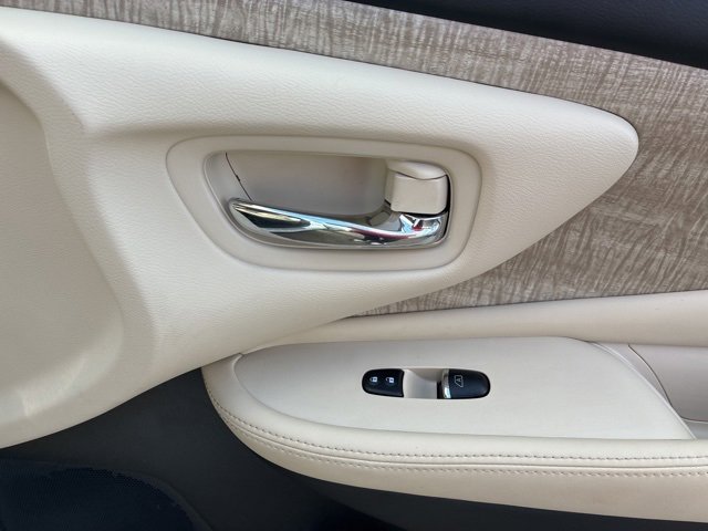 Used 2024 Nissan Murano SL image 15