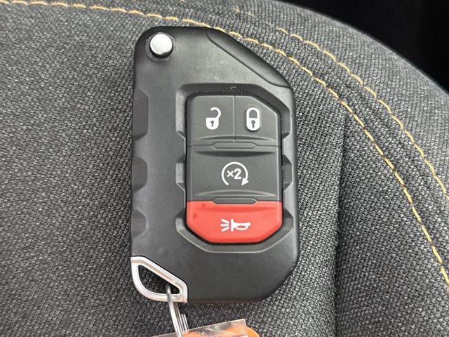 Used 2025 Jeep Wrangler Unlimited Sport AWD/4WD image 22