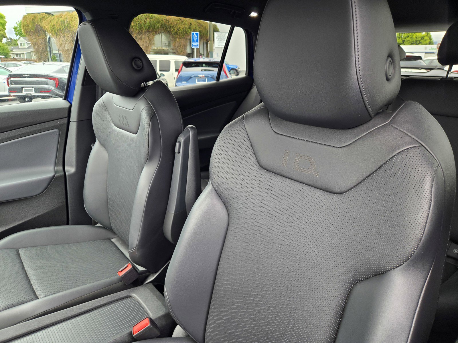 Used 2021 Volkswagen ID.4 1st Edition RWD image 16