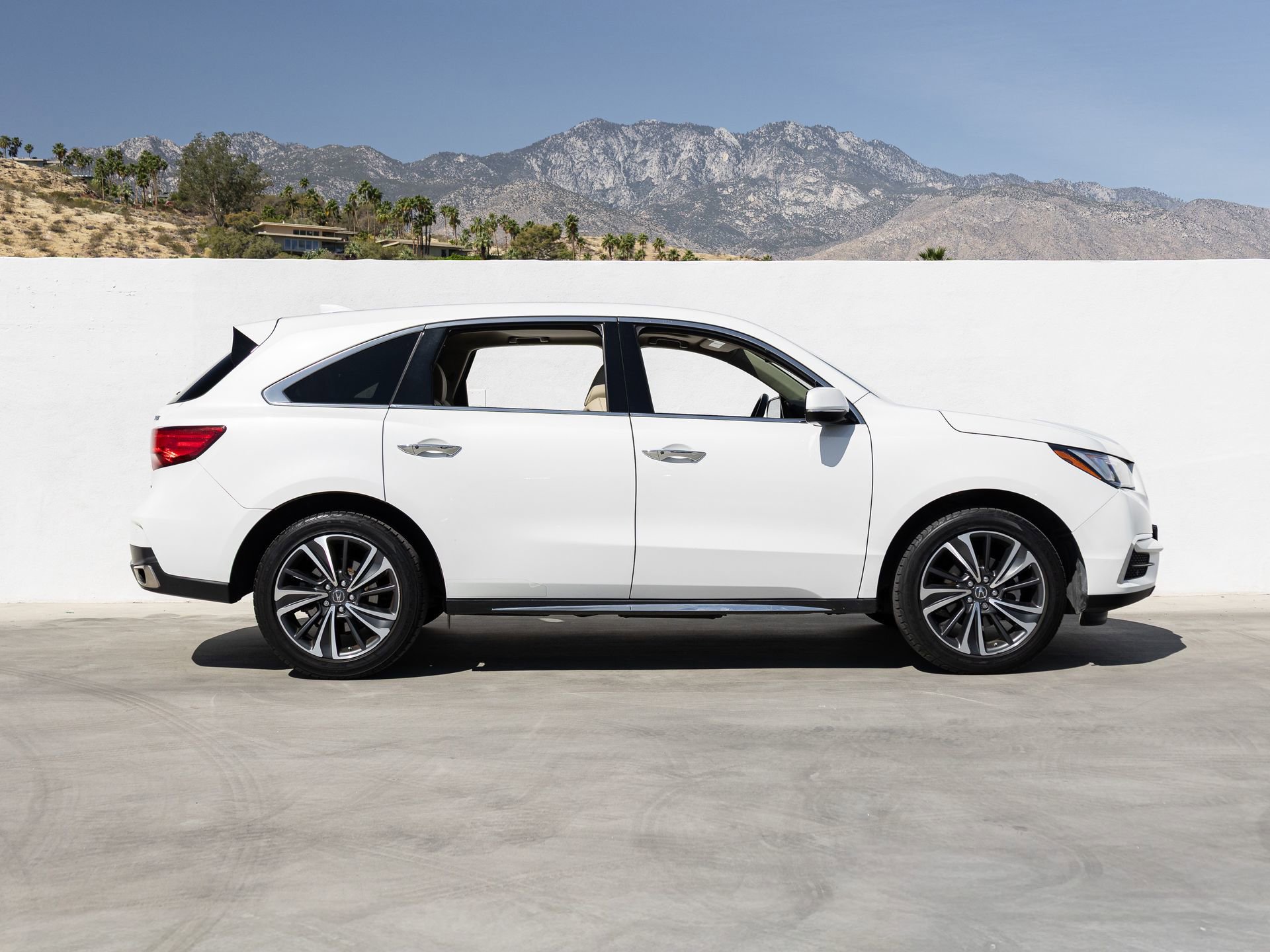 Used 2020 Acura MDX SH-AWD w/ Technology Package image 8