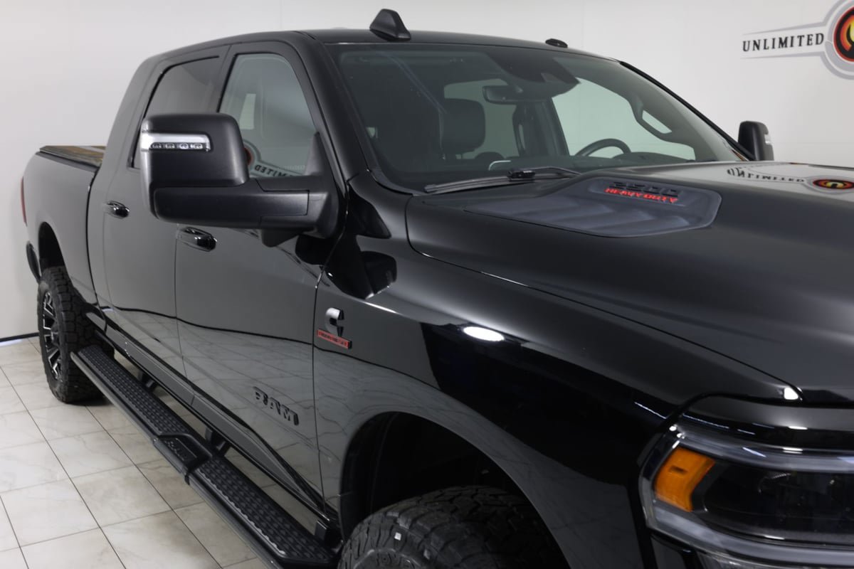 Used 2024 RAM 2500 Laramie w/ Night Edition AWD/4WD image 38