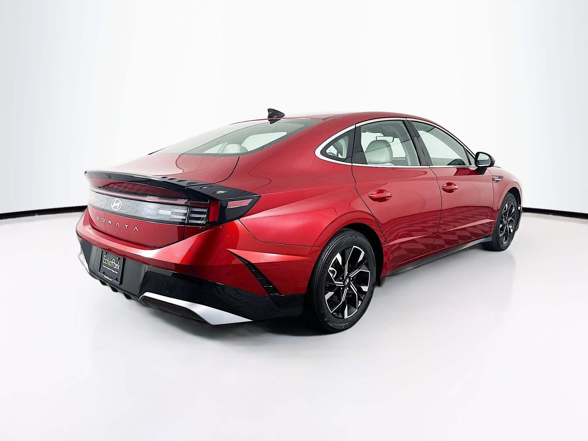 Used 2025 Hyundai Sonata SEL FWD image 9
