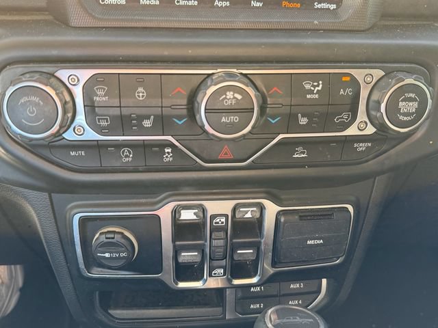 Used 2020 Jeep Gladiator Overland AWD/4WD image 13
