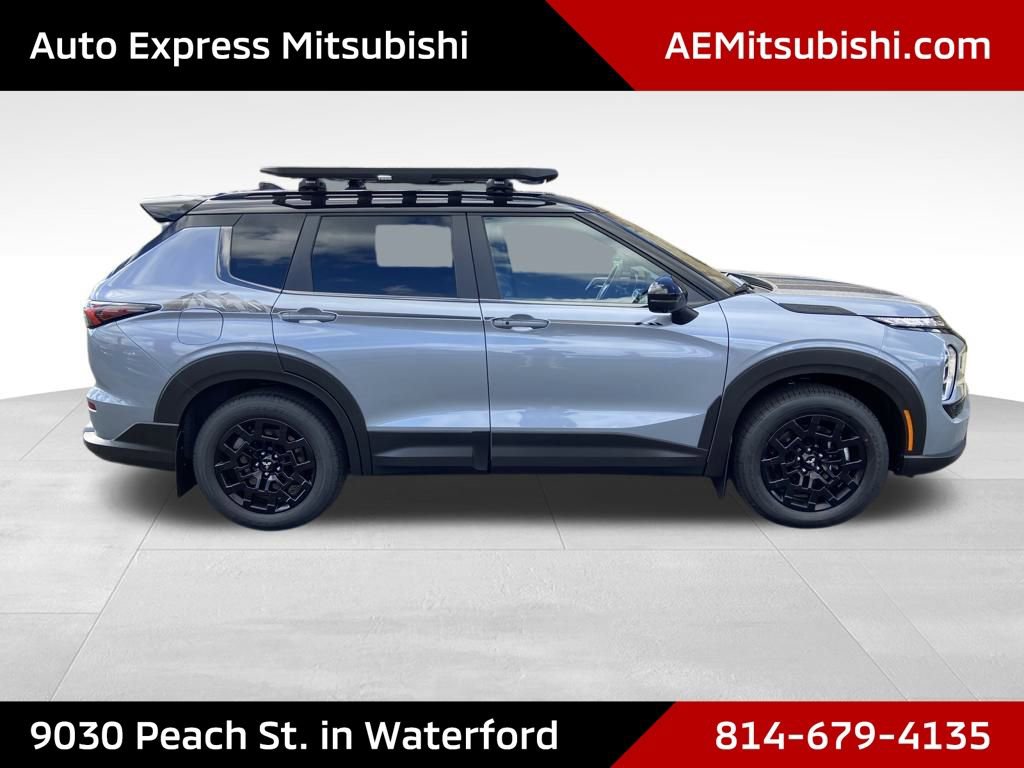 New 2025 Mitsubishi Outlander AWD image 8