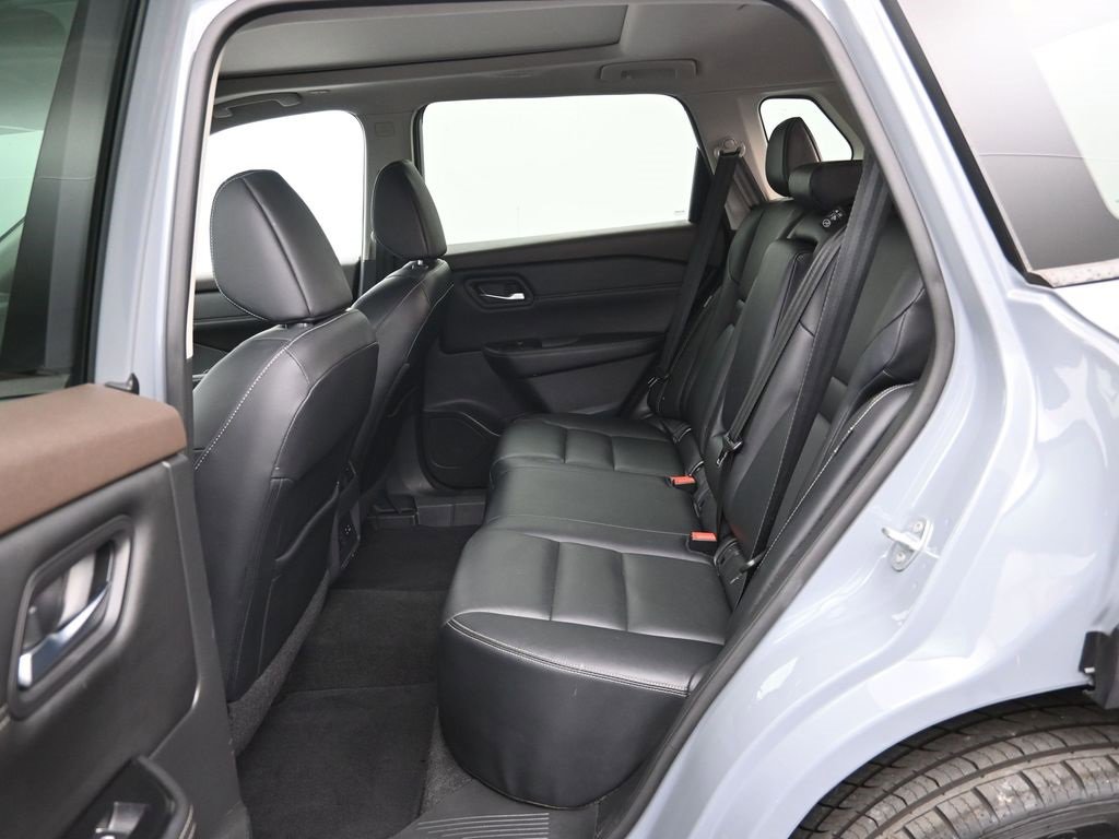 Used 2022 Nissan Rogue SL image 24