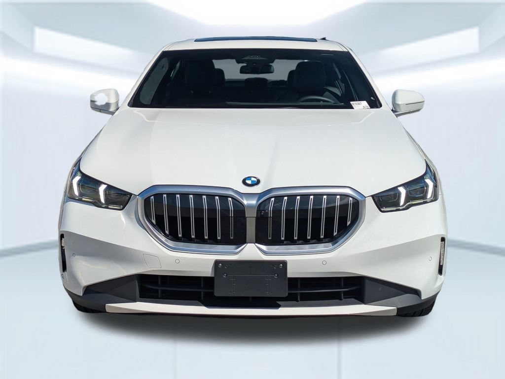 Used 2026 BMW 530i RWD image 8