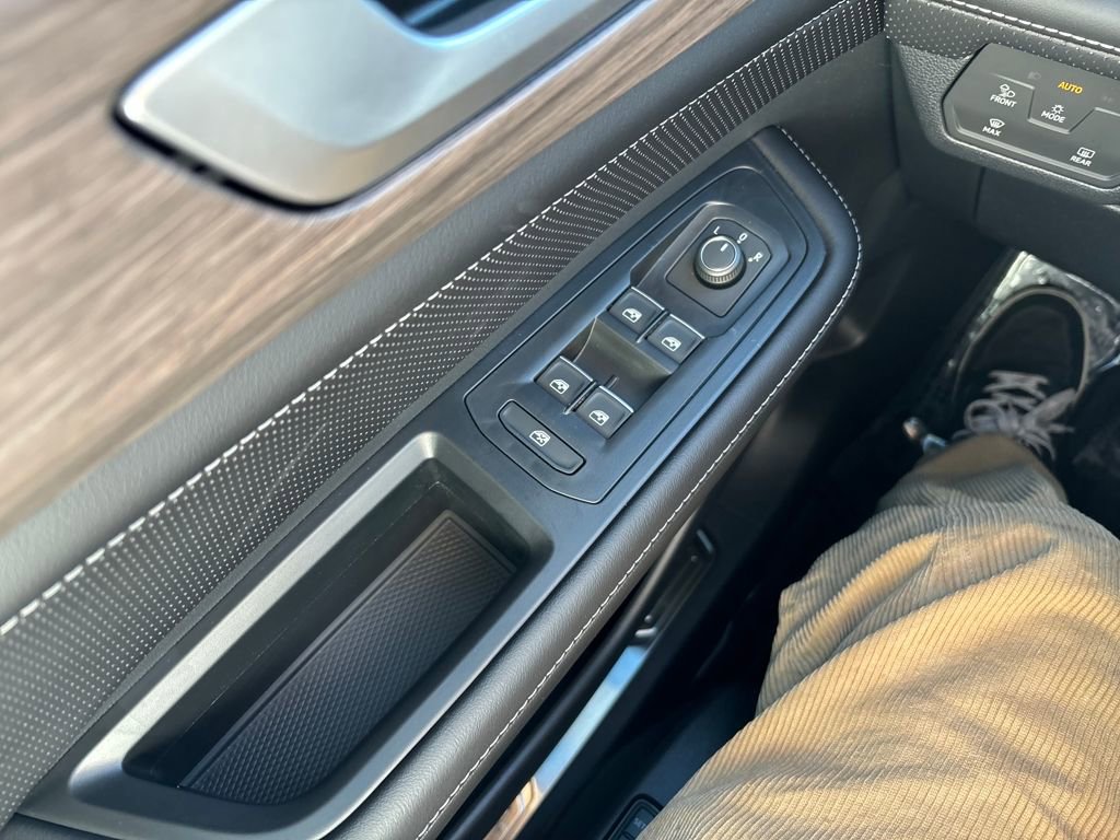 New 2026 Volkswagen Atlas SEL image 12