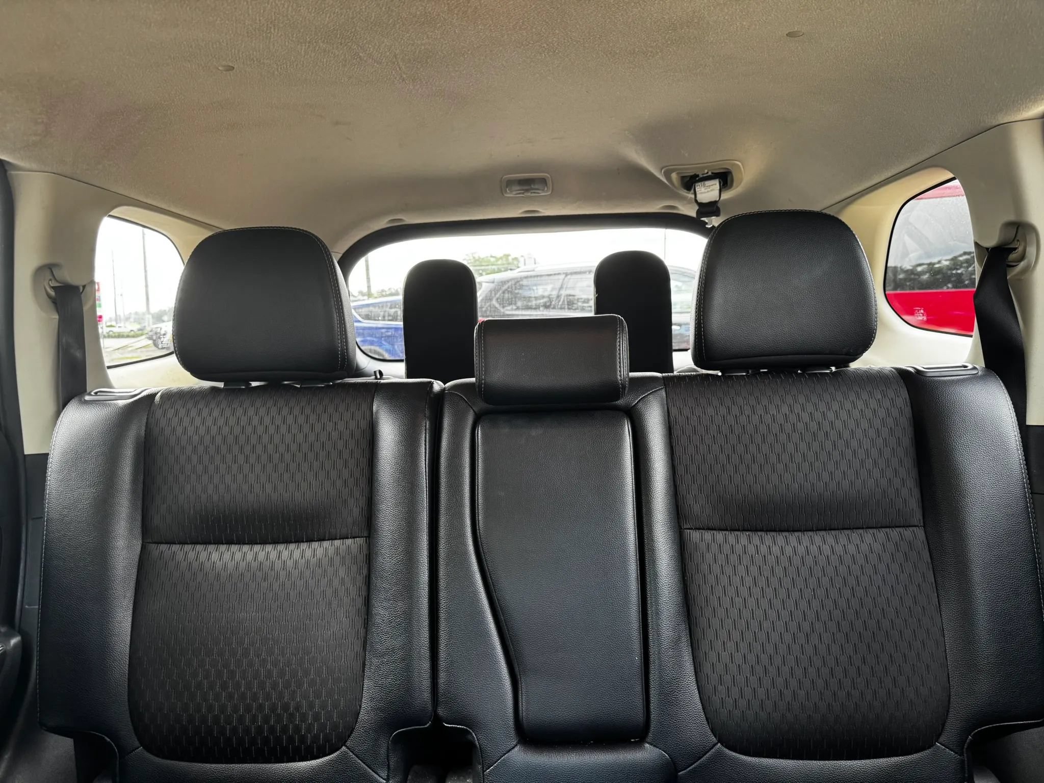 Used 2015 Mitsubishi Outlander SE FWD image 18