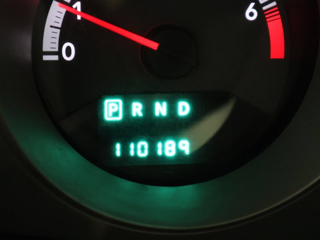 Used 2010 Dodge Avenger SXT FWD image 31