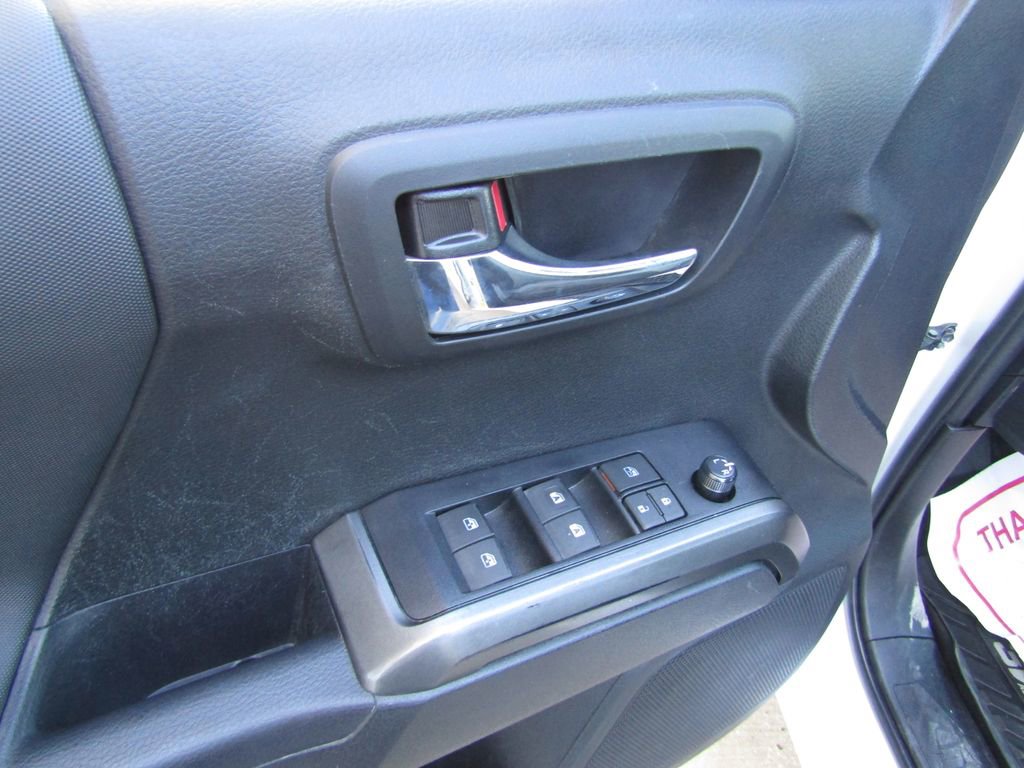Used 2023 Toyota Tacoma 4x4 Double Cab image 21