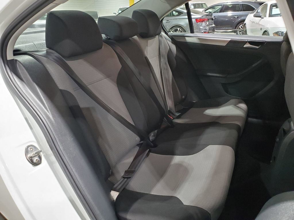 Used 2017 Volkswagen Jetta S image 20