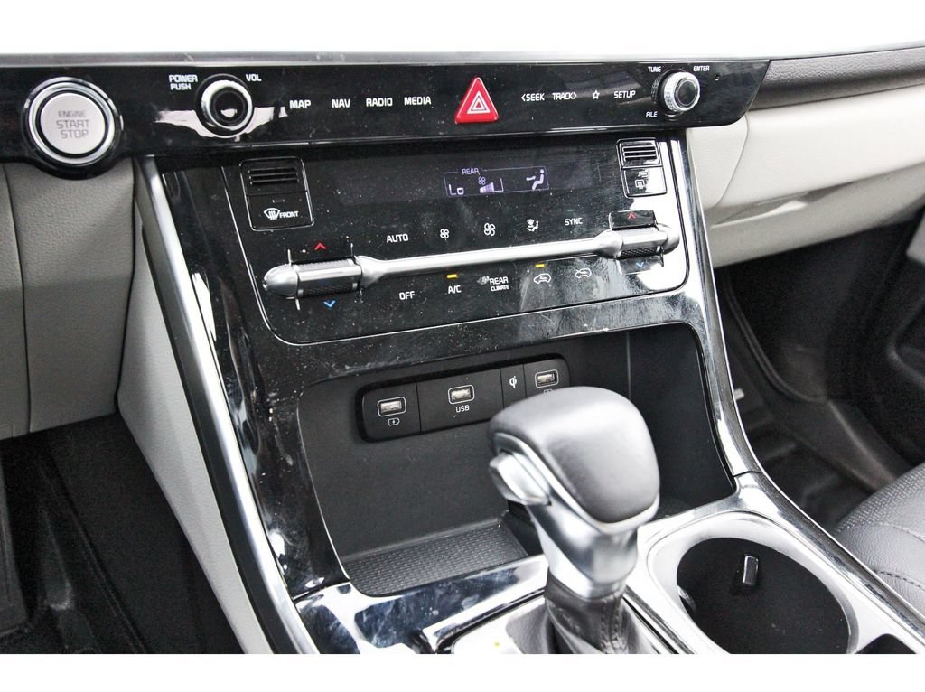 Used 2024 Kia Carnival SX Prestige FWD image 30