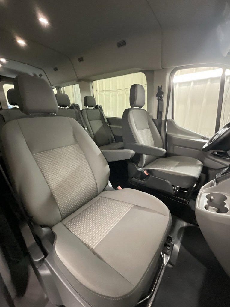 Used 2025 Ford Transit 350 XLT image 10
