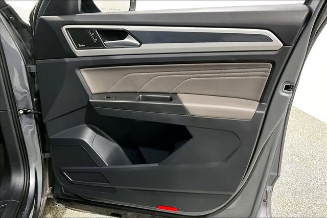 Used 2023 Volkswagen Atlas SEL R-Line image 29