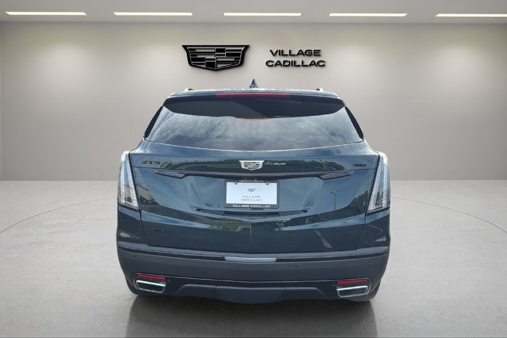 New 2026 Cadillac XT5 Sportv w/ LPO, Onyx Lite Package AWD/4WD image 4