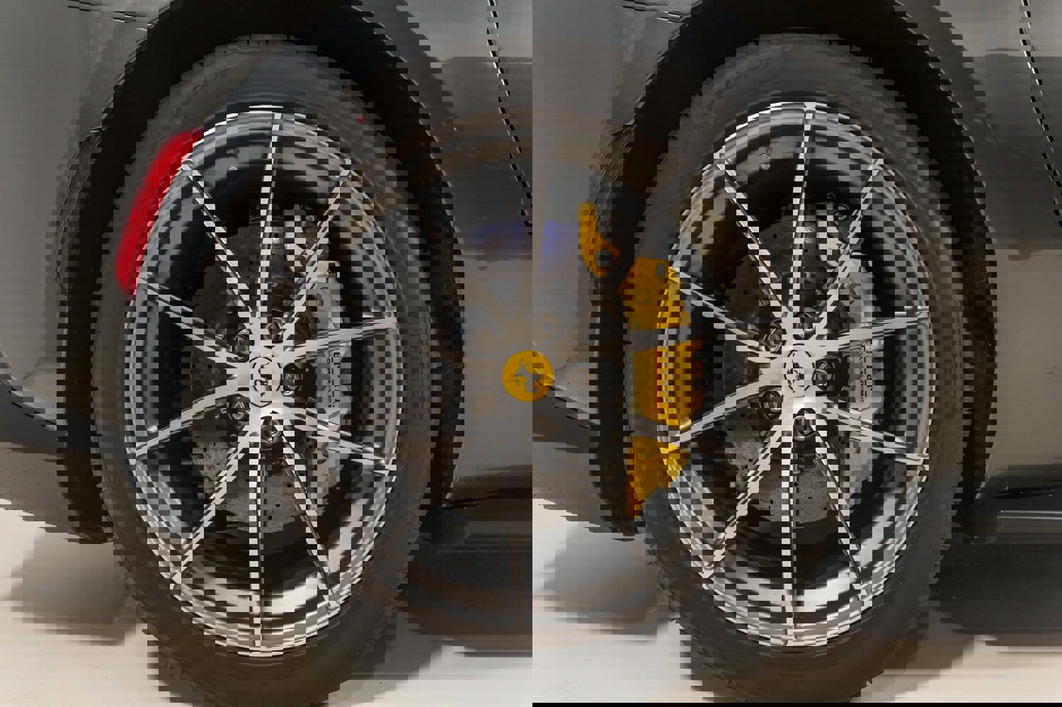 Used 2020 Ferrari 812 Superfast image 13