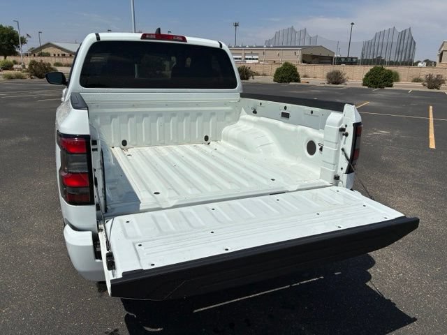 Certified 2024 Nissan Frontier SV AWD/4WD image 10