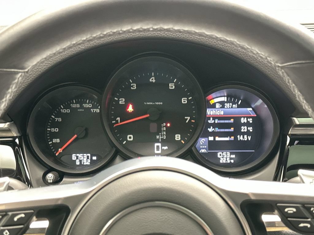 Used 2021 Porsche Macan w/ Driver Memory Package AWD/4WD image 19
