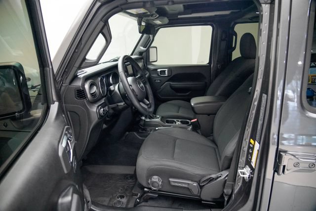 Used 2022 Jeep Wrangler Unlimited Sport AWD/4WD image 13