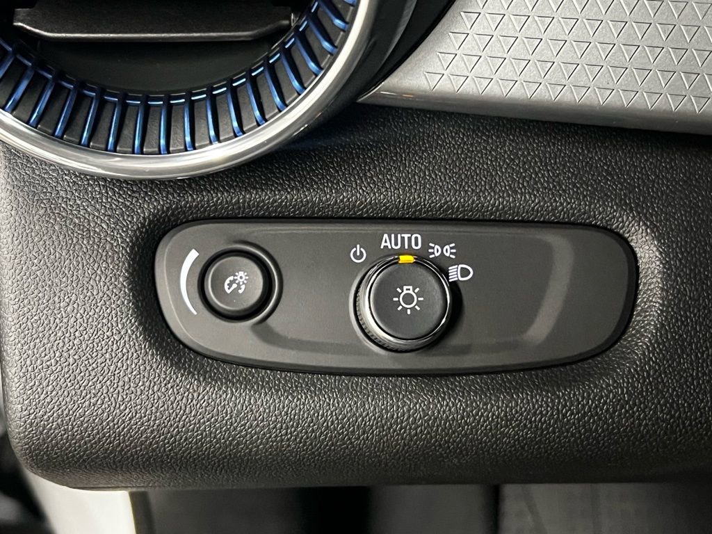 New 2026 Chevrolet Trax LT image 15