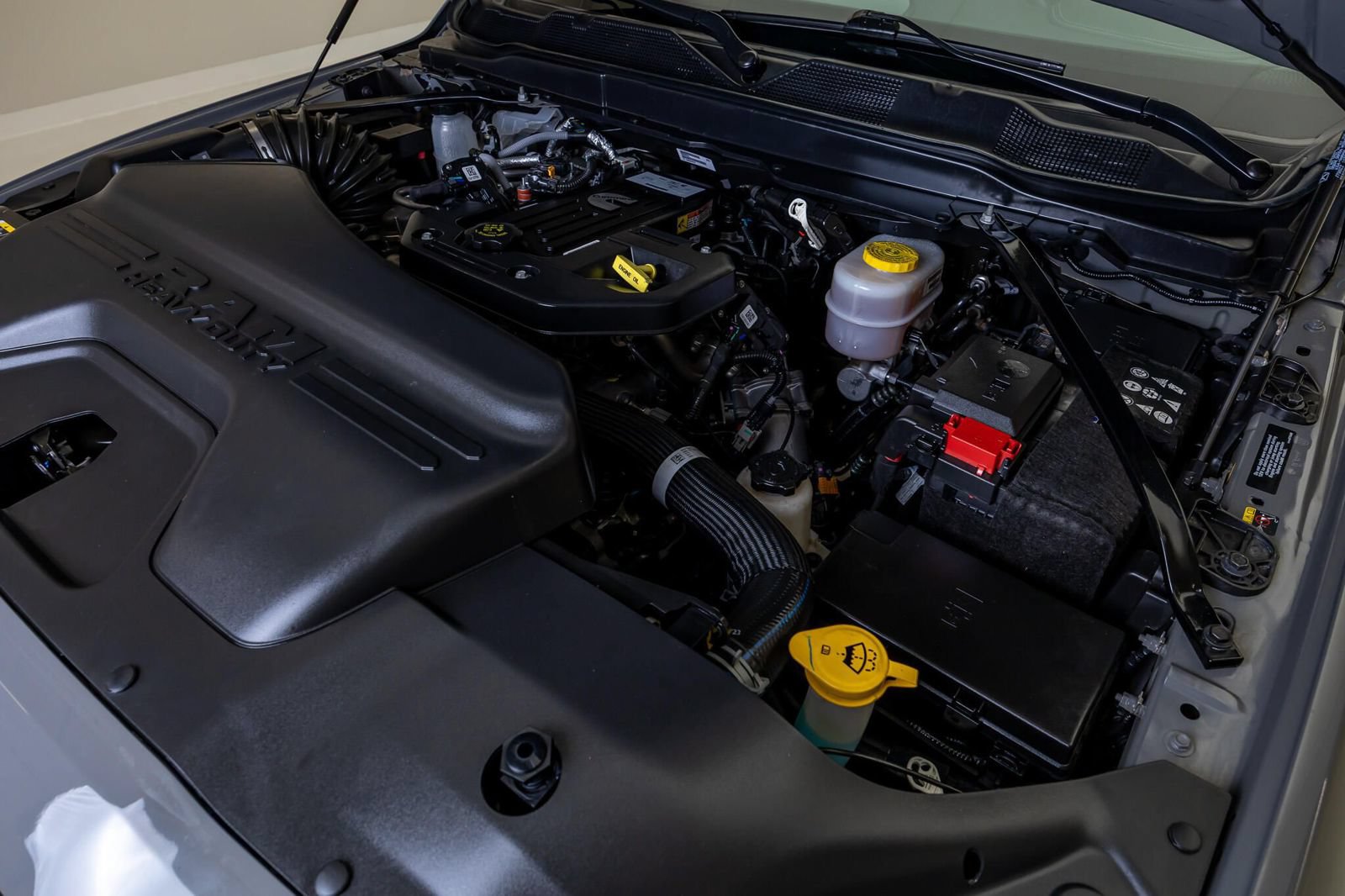 Used 2026 RAM 3500 Laramie AWD/4WD image 38