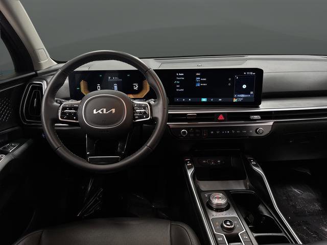 Used 2025 Kia Sorento EX image 5