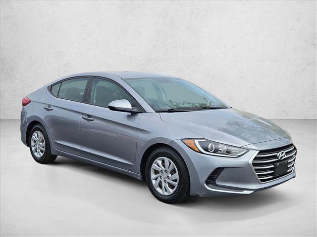 Used 2017 Hyundai Elantra SE image 2