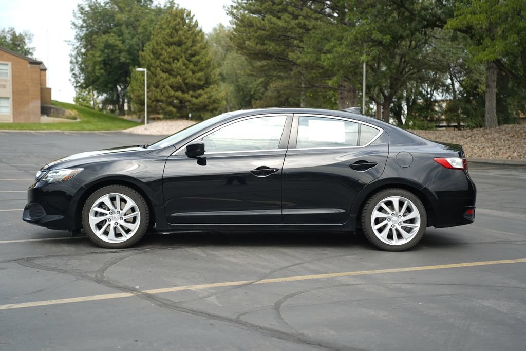 Used 2016 Acura ILX FWD image 2